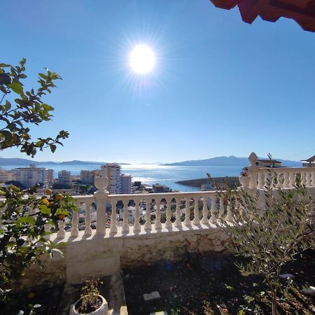 Aris Apartment Sarandë エクステリア 写真