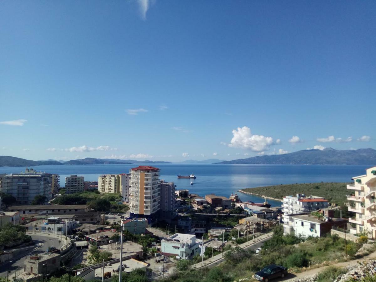 Aris Apartment Sarandë エクステリア 写真